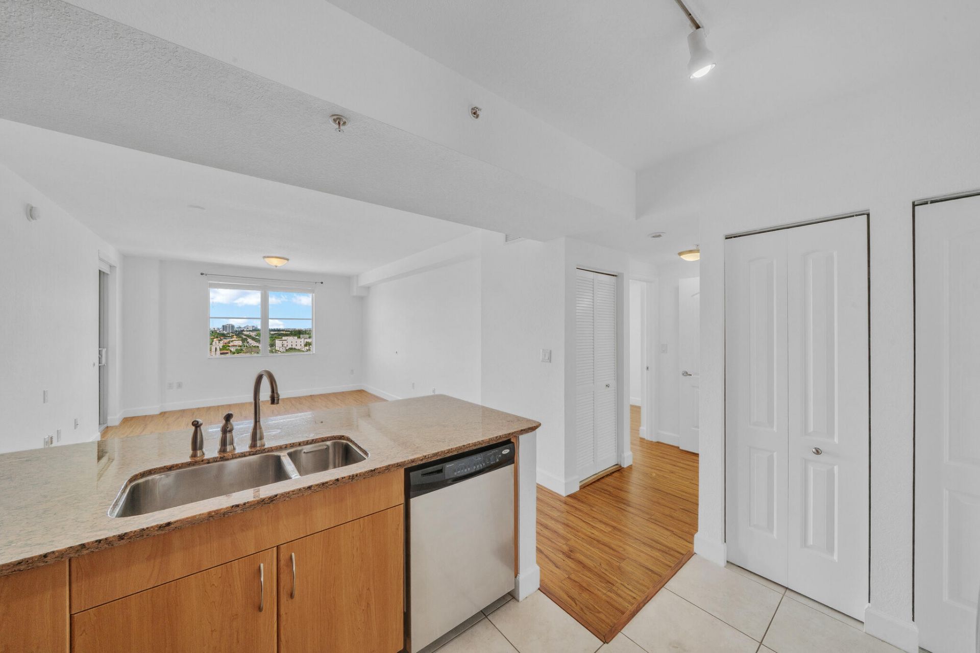1830 Radius Drive, Unit 1009, Hollywood, FL 33020 Photo