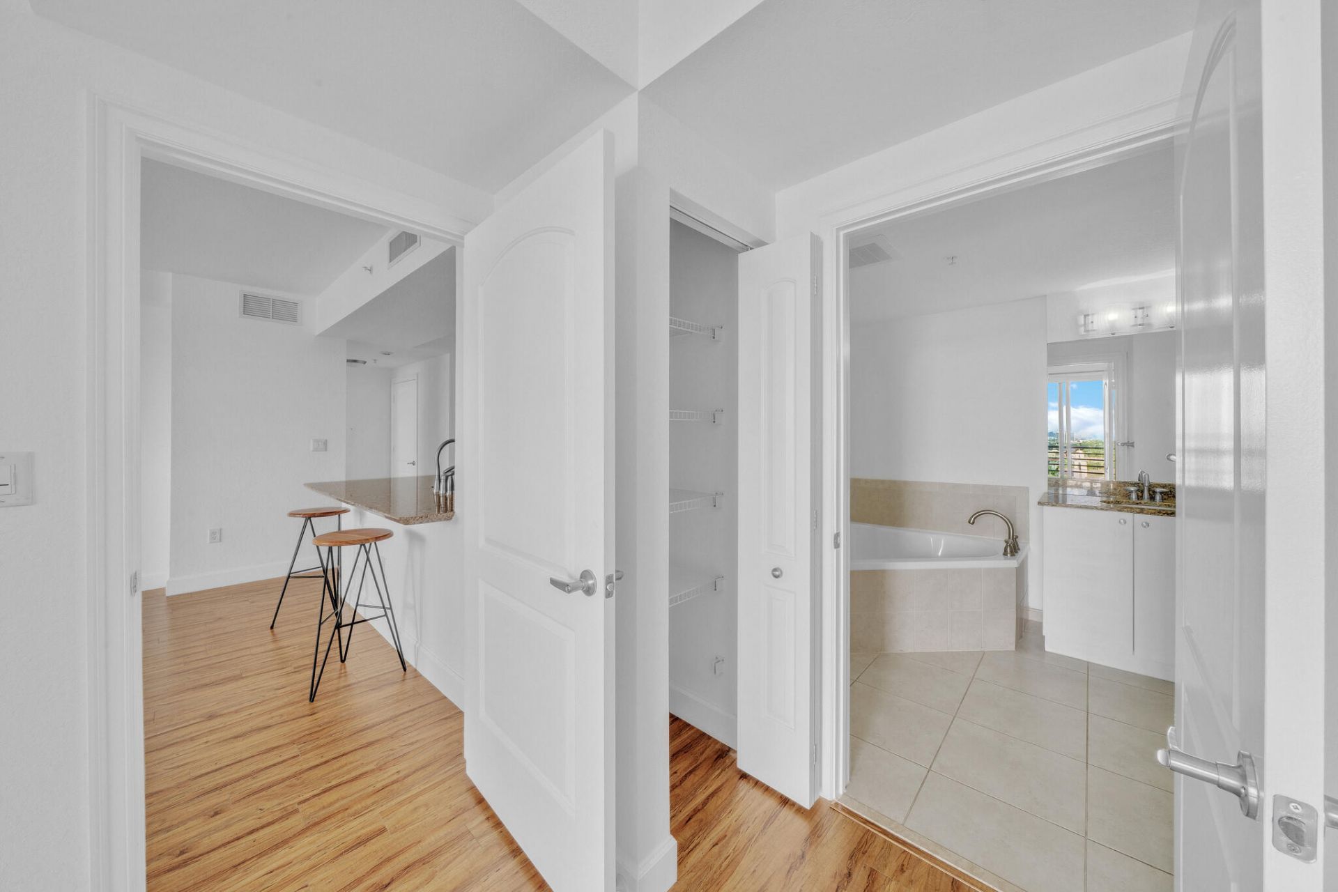 1830 Radius Drive, Unit 1009, Hollywood, FL 33020 Photo