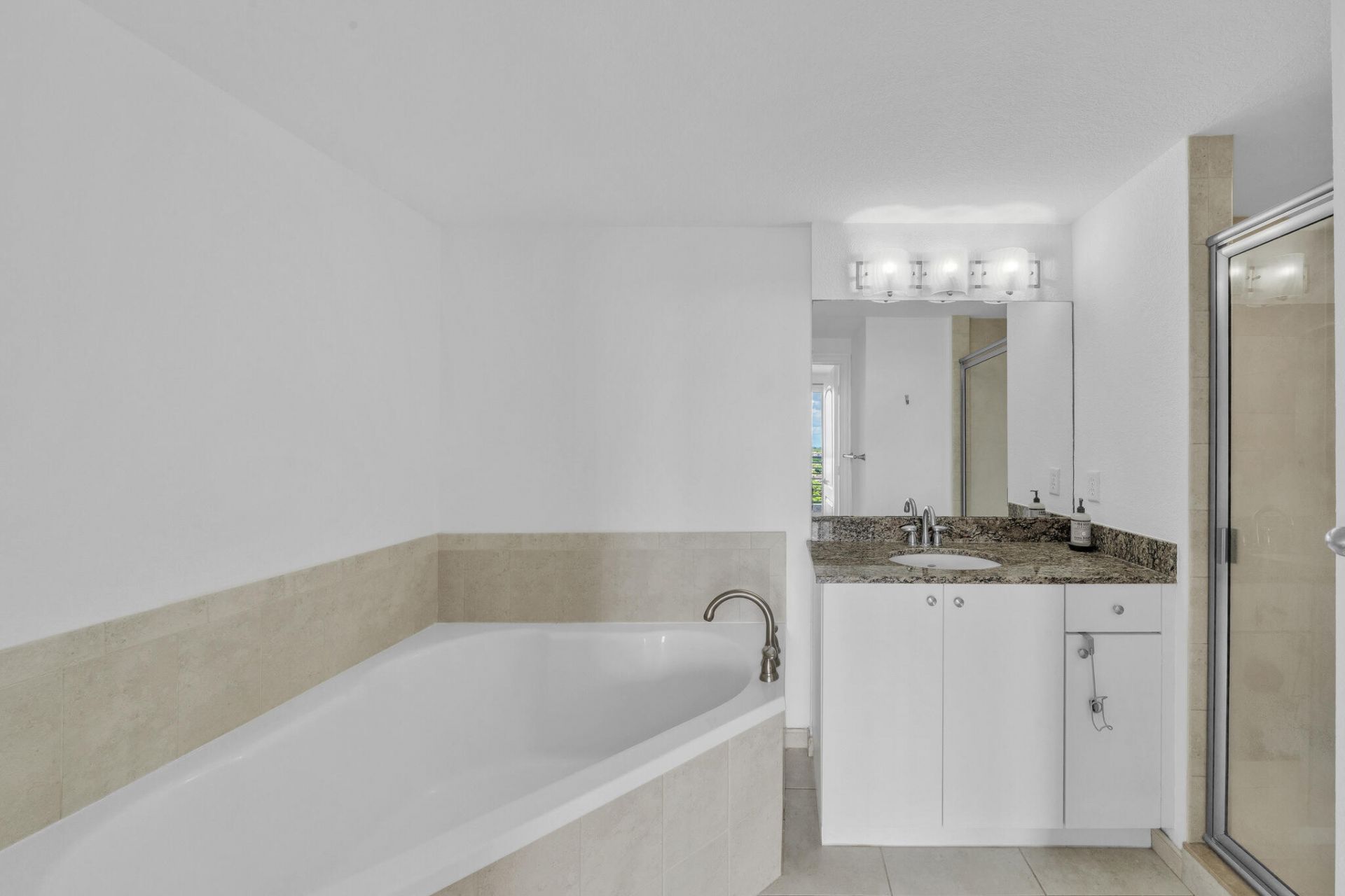 1830 Radius Drive, Unit 1009, Hollywood, FL 33020 Photo