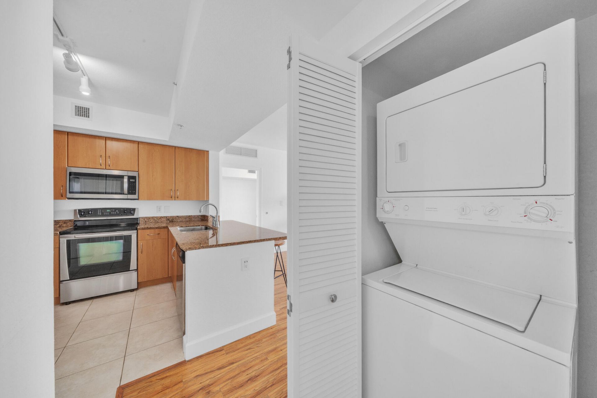 1830 Radius Drive, Unit 1009, Hollywood, FL 33020 Photo