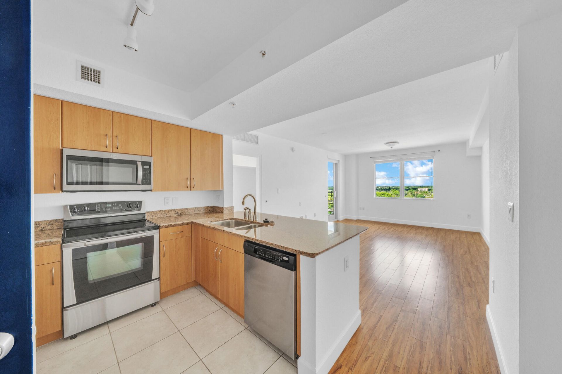 1830 Radius Drive, Unit 1009, Hollywood, FL 33020 Photo
