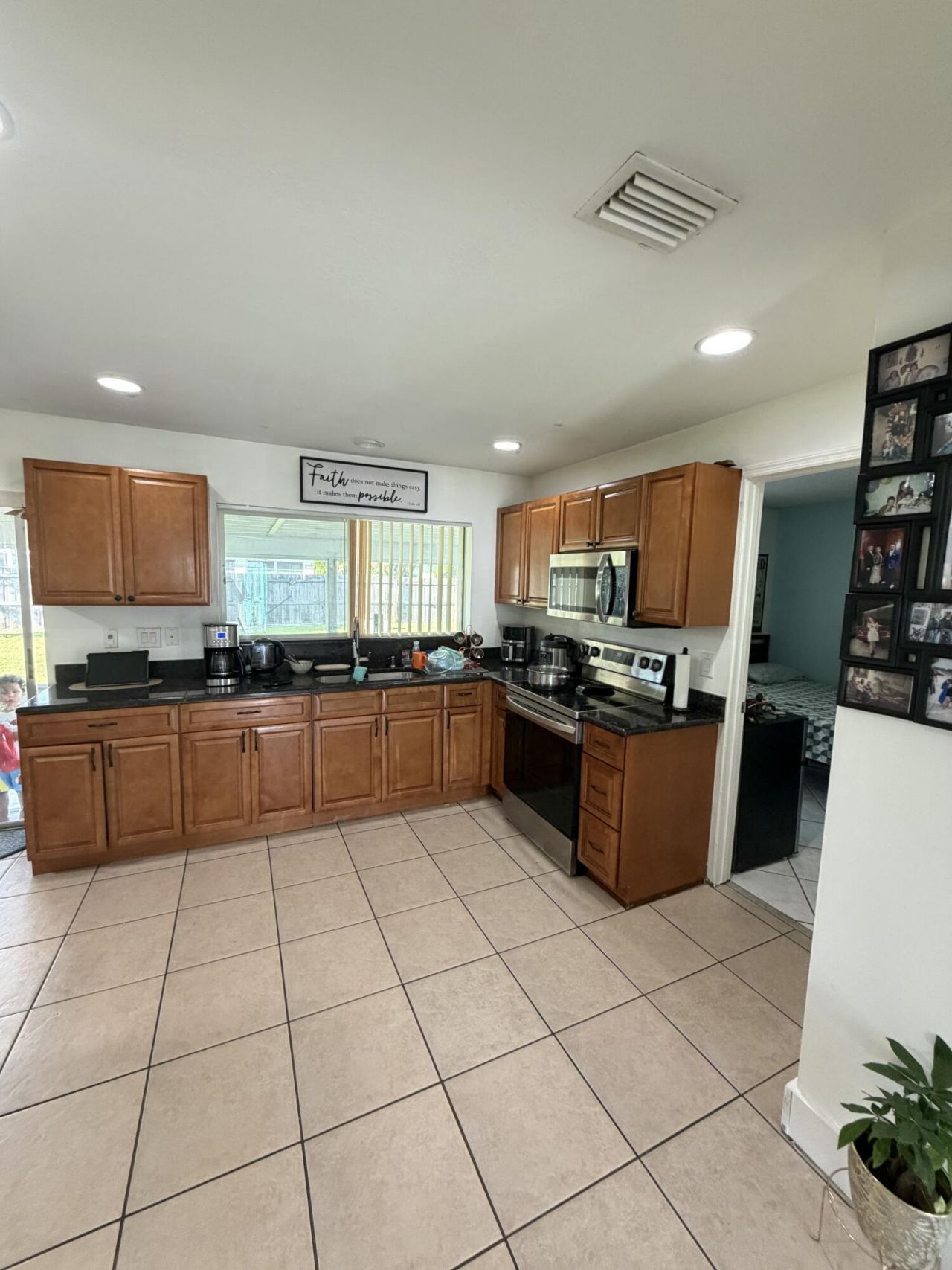 662 SW Branford Drive, Port Saint Lucie, FL 34983 Photo