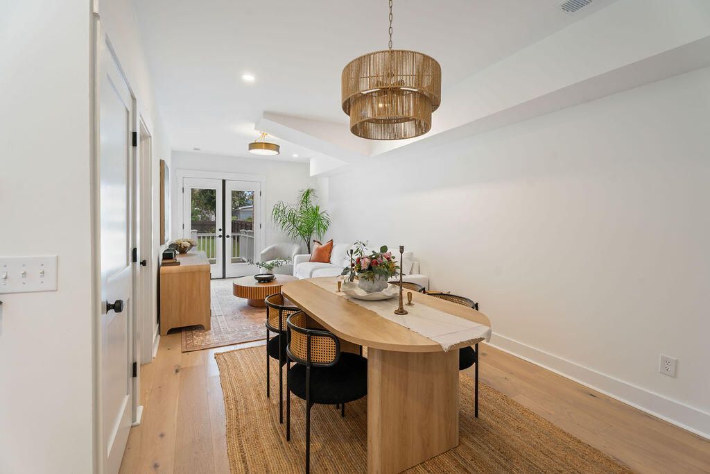 20 Addison Street Photo 8