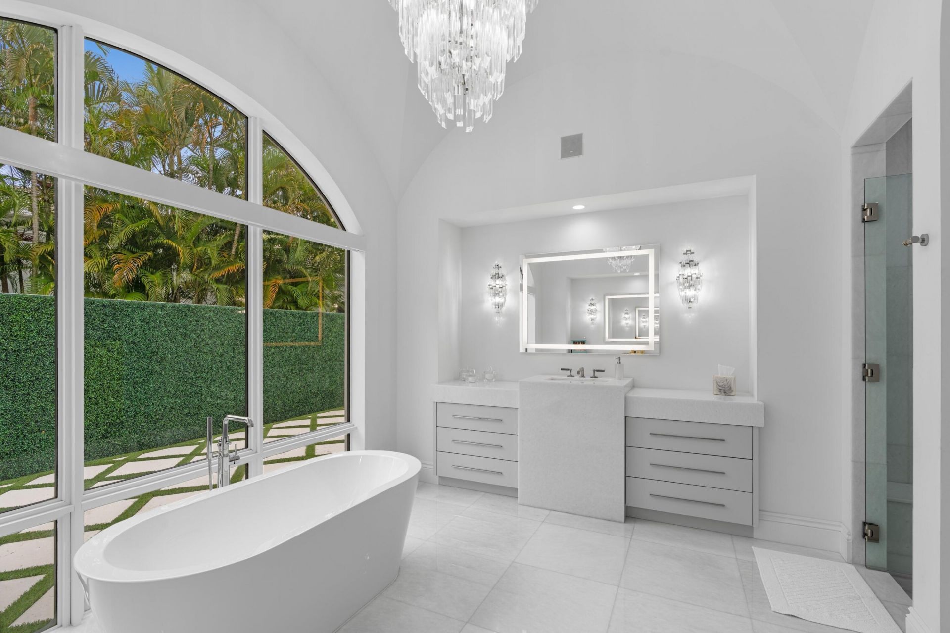 111 Via Palacio, Palm Beach Gardens, FL 33418 Photo