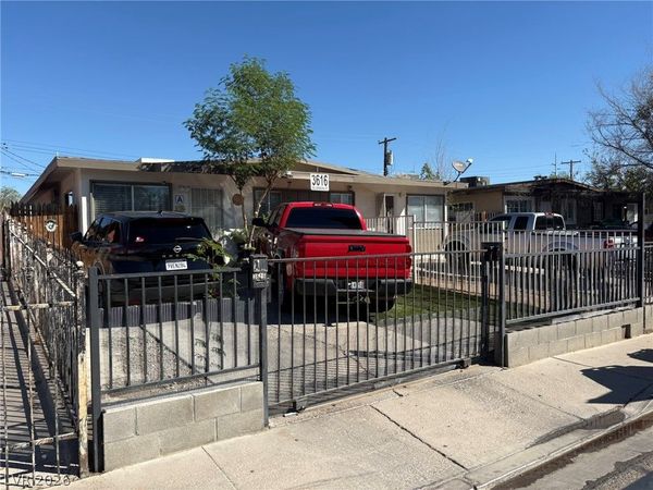 3616 Glendale Avenue , North Las Vegas, NV 89030