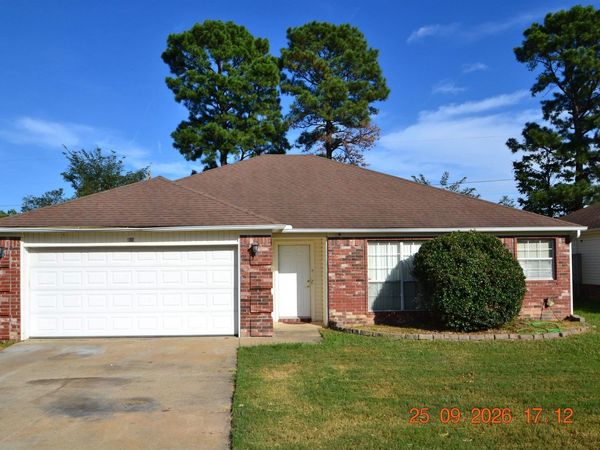 800 SE Second Street, Bryant, AR 72022
