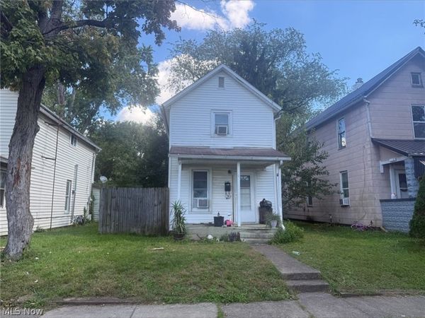 522 S 10th Street , Coshocton, OH 43812