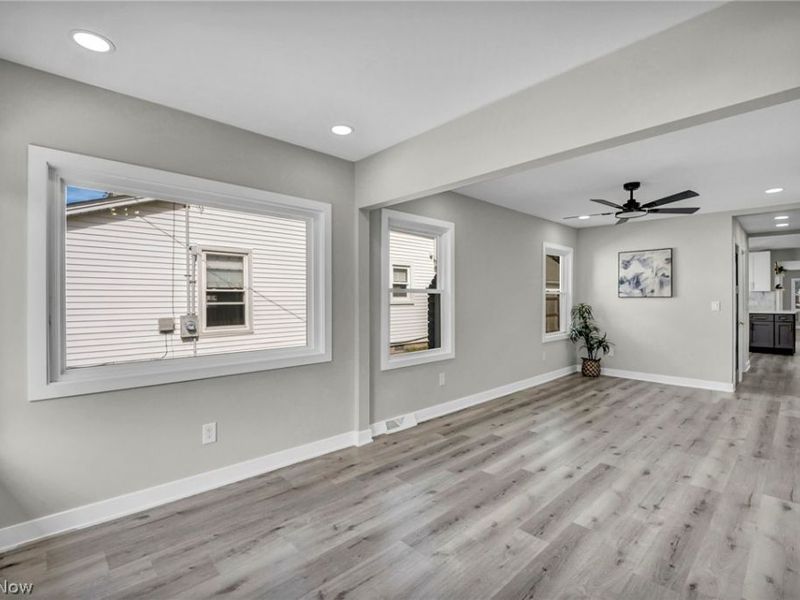 5857 Melody Lane, Mentor on the Lake, OH 44060 Photo 8