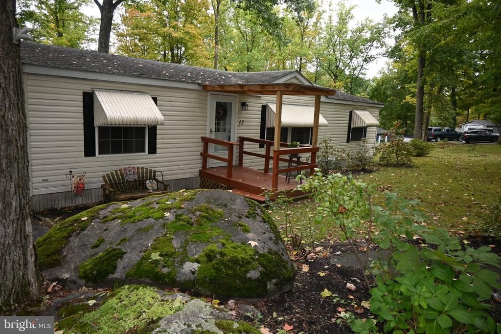 13 HILLSIDE, QUAKERTOWN, PA 18951