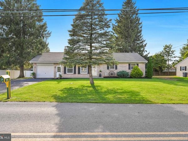 120 HERSHEY ROAD , LITITZ, PA 17543