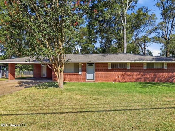 3328 Harle Street, Pearl, MS 39208