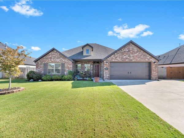 3497 Avon Avenue , Springdale, AR 72764