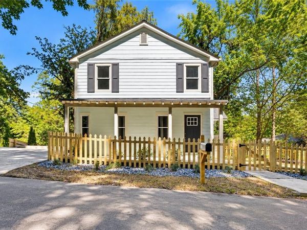 2458 St Joseph Avenue NW, Atlanta, GA 30318