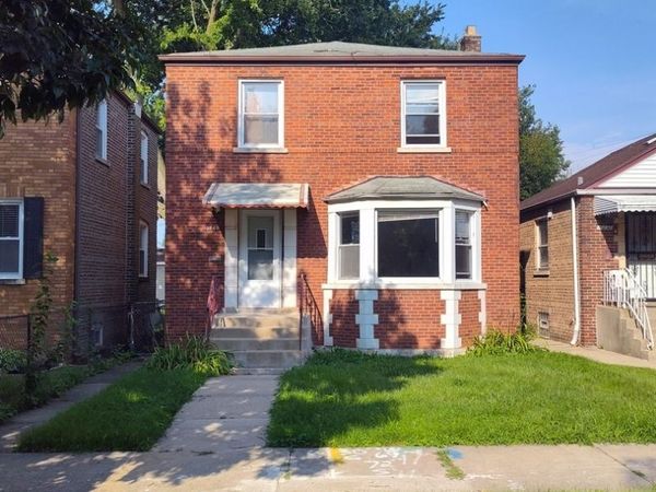 10240 S Forest Avenue , Chicago, IL 60628