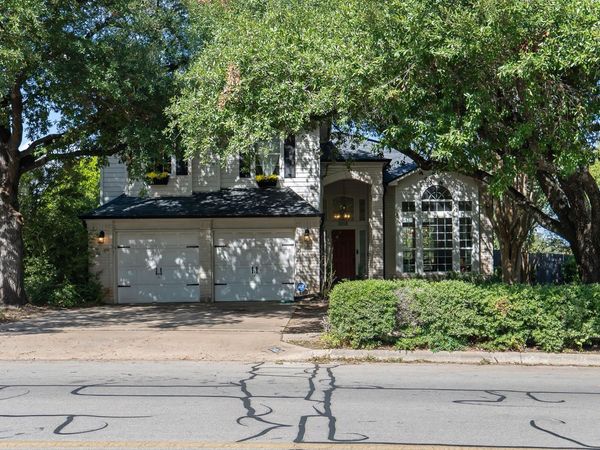 1015 Oaklands DR, Round Rock, TX 78681
