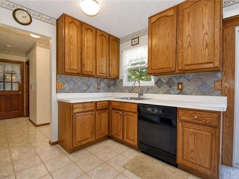 509 Monroe Boulevard, Painesville, OH 44077 Photo 10