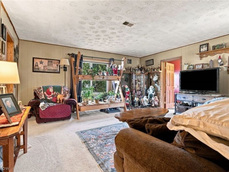 185 Brady Street, Magnolia, OH 44643 Photo 12