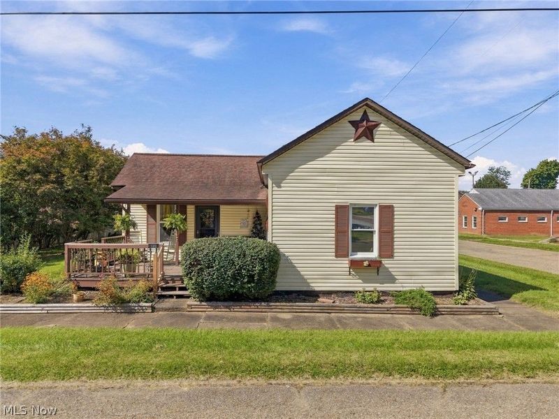 185 Brady Street, Magnolia, OH 44643 Photo 3
