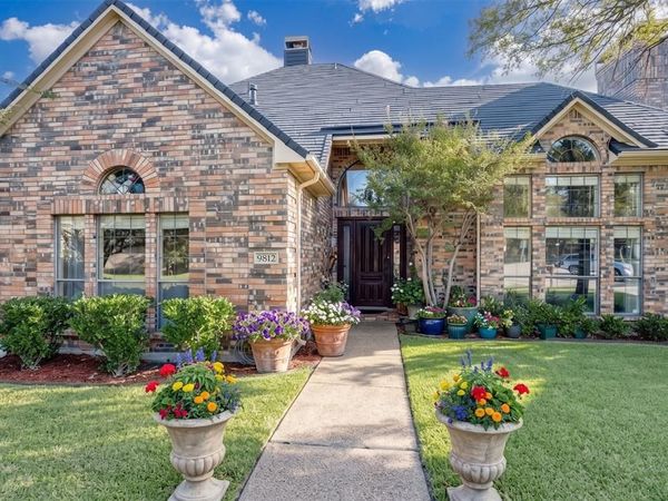 9812 Canyon Crest Circle, Irving, TX 75063