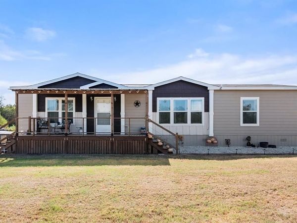 822 SE County Road 3100, Corsicana, TX 75109
