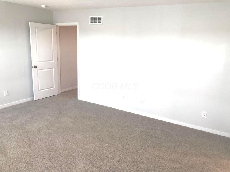 6322 Marinelli Drive S, Columbus, OH 43228 Photo 26