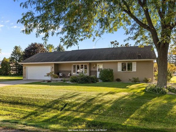 1270 SNOWDON DRIVE, Oshkosh, WI 54904