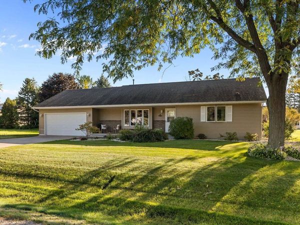 1270 SNOWDON DRIVE, Oshkosh, WI 54904