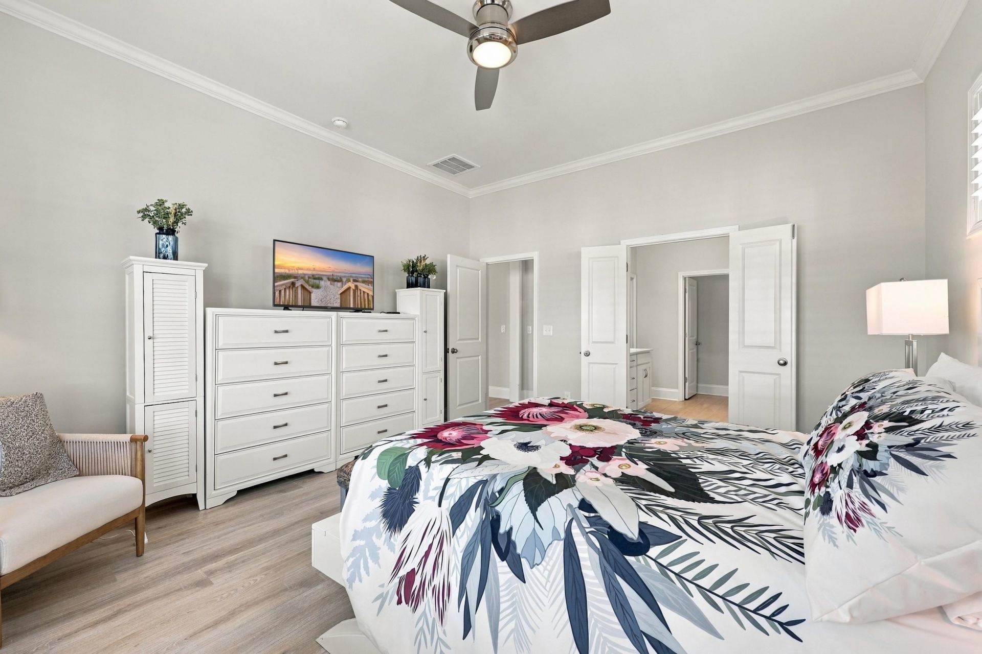 5038 Whitsett St. Photo 25