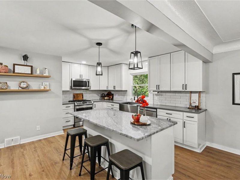 31299 Miles Road, Orange, OH 44022 Photo 6
