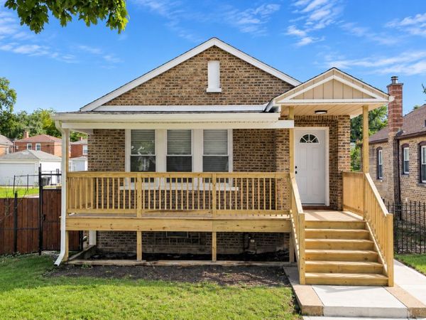 8817 S Parnell Avenue , Chicago, IL 60620