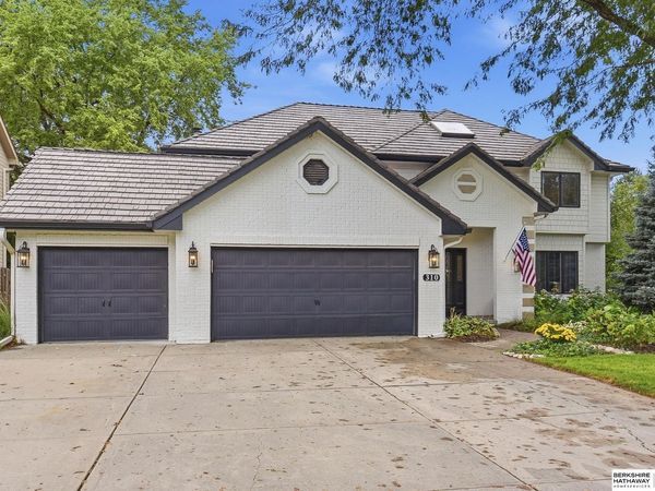 310 S 160th Street, Omaha, NE 68118