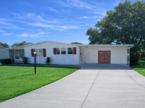 25308 CASA DEL LAGO LANE , LEESBURG, FL 34748