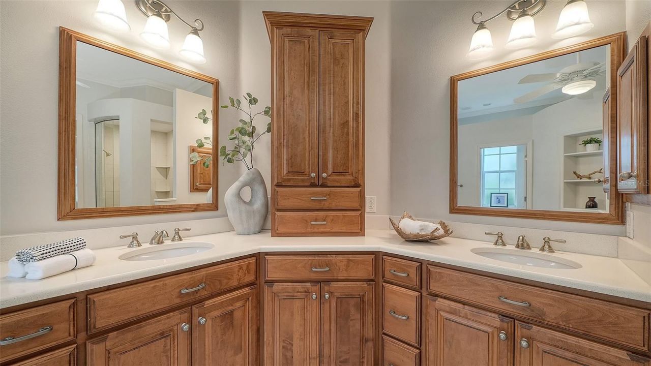 8105 Collingwood Court, University Park, FL 34201 Photo