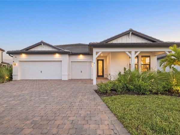 5839 SILVERSIDE PINE COURT , LAKEWOOD RANCH, FL 34211