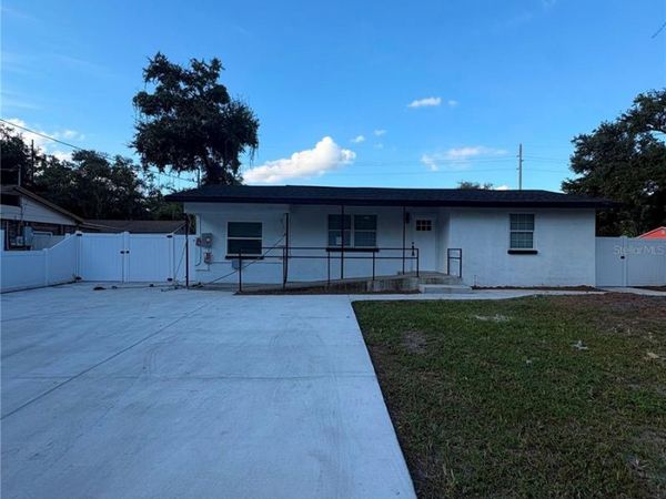 122 E 130TH AVENUE , TAMPA, FL 33612