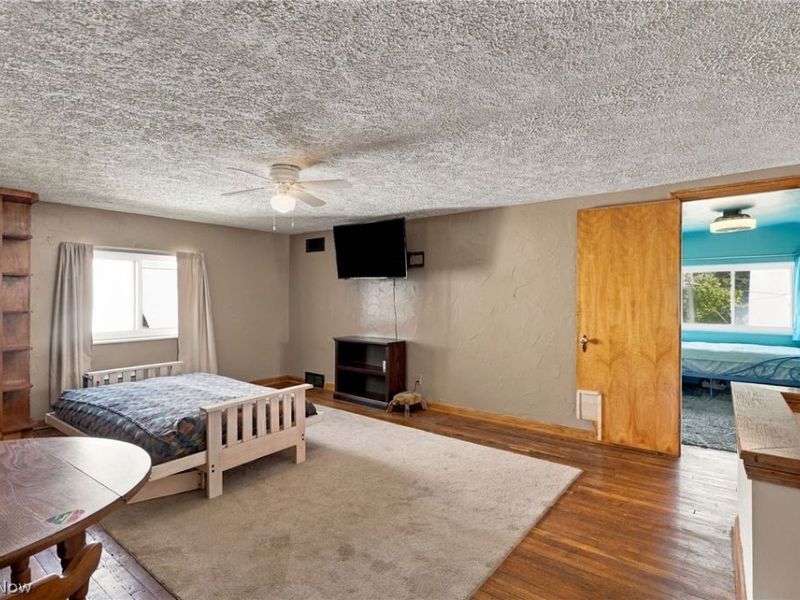 860 Meridian Street , Akron, OH 44310 Photo 17