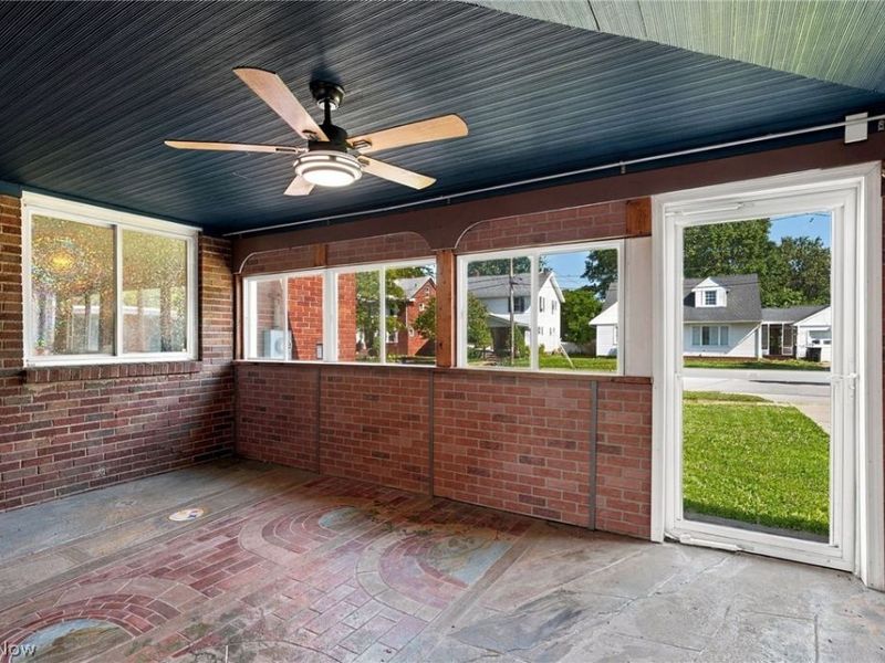 860 Meridian Street , Akron, OH 44310 Photo 22