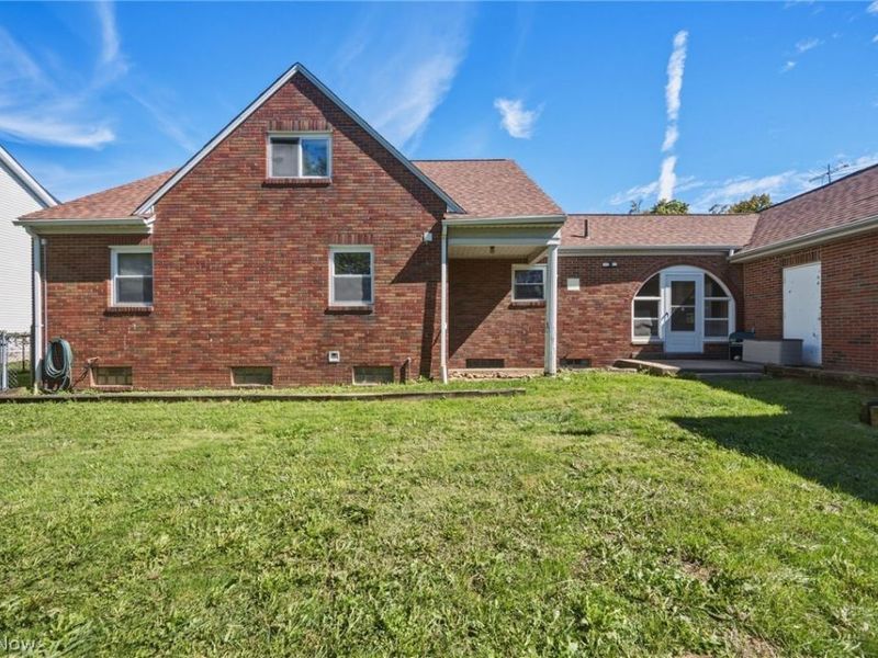 860 Meridian Street , Akron, OH 44310 Photo 23