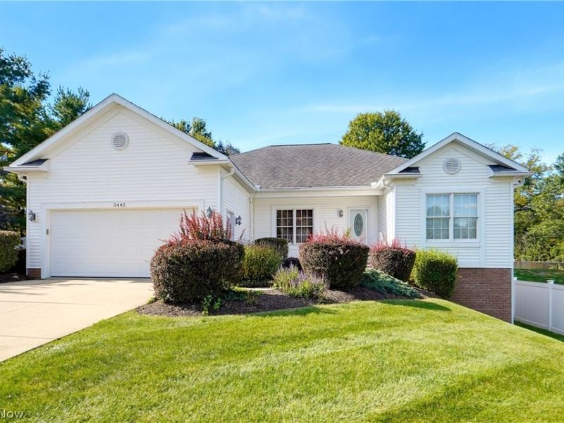 5442 Timbercreek Lane, Stow, OH 44224 Photo 1