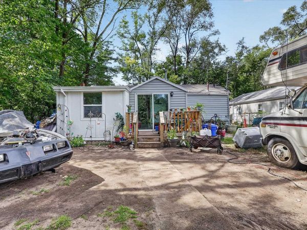 2831 Collins Street, ROCKFORD, IL 61109