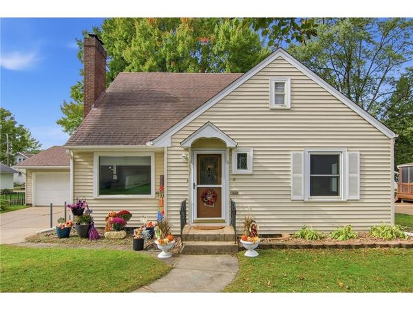 837 Hopwood Avenue, Menomonie, WI 54751