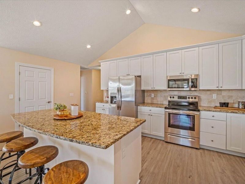 109 Narragansett Drive, Hebron, OH 43025 Photo 14