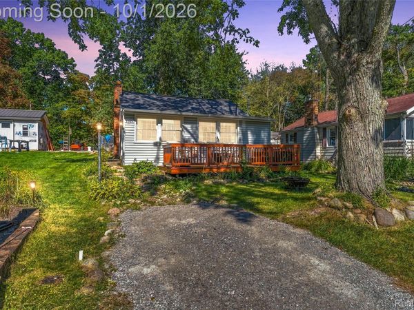 1621 Greenwood Court, Norvell Township, Mi 49230