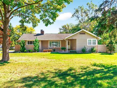 21263 Meridian Road, Grosse Ile Township, Mi 48138