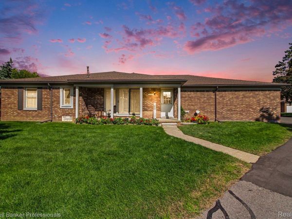 49280 Arlington Court, Shelby Township, Mi 48315