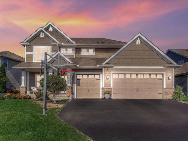 4848 Ashton Curve, Woodbury, MN 55129