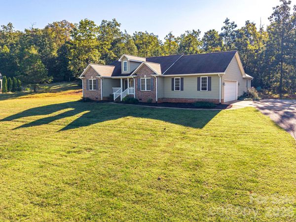 4252 Goodson Road , Maiden, NC 28650