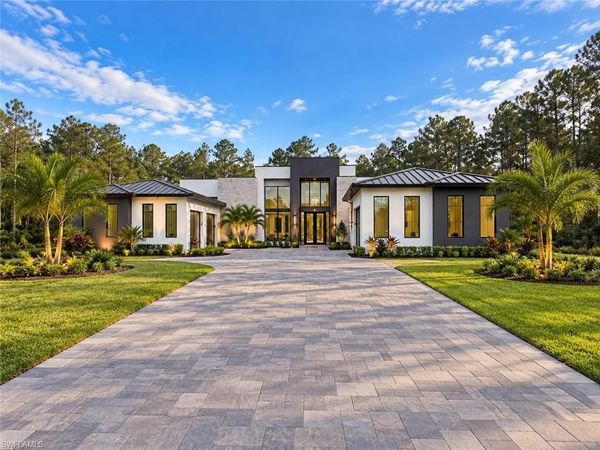 2439 Golden Gate BLVD W, NAPLES, FL 34120