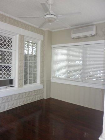 209 S Lakeside Drive, Lake Worth Beach, FL 33460 Photo