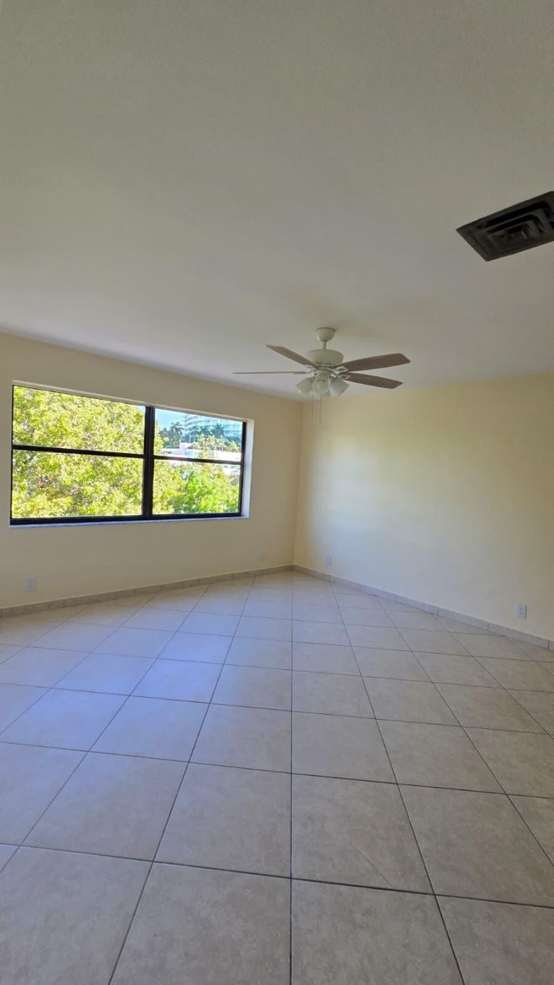 105 S Riverside Drive, Unit 304, Pompano Beach, FL 33062 Photo